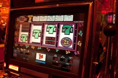 92pak11 From Slots to Live Tables in Your Hand